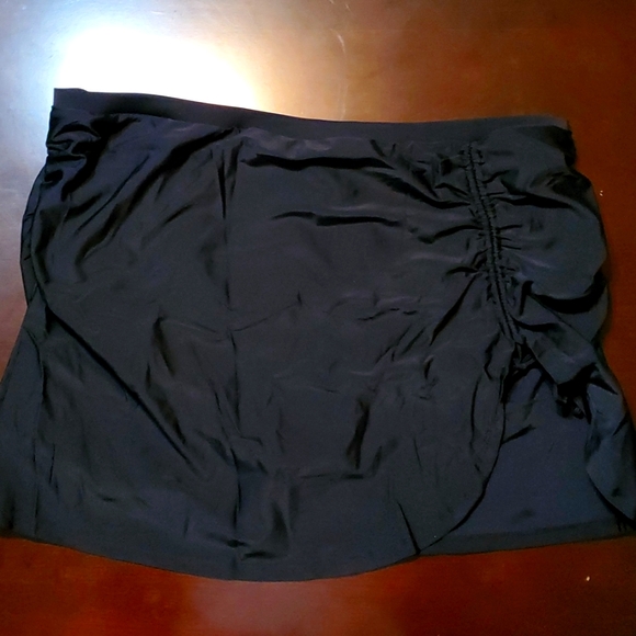 Old Navy Other - NWOT Old Navy adjustable sexy side slit swim skirt 2XL